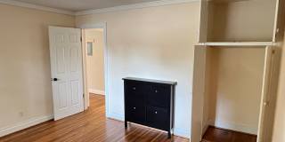Convenient 2 Bedroom Duplex in SouthEnd Gallery 12