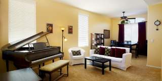 4 Bedroom Furnished Gilbert Home Gallery 32