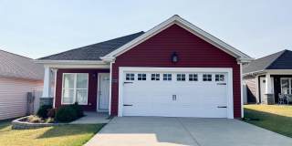 Single-Family Home in Hopkinsville with Fenced Backyard!! Gallery 1