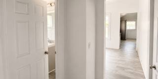 The White House Apts Gallery 9