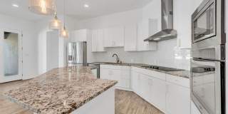 1303 Summerfield Gallery 6