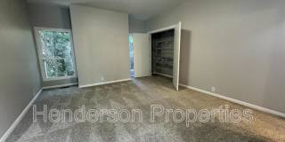 501 Fenton Place Gallery 13