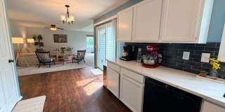 5205 Wabash River Street Gallery 18