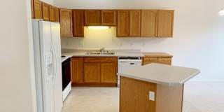 East Anchorage Townhouse with Yard, Garage, and W/D In unit! Close to JBER! Gallery 28