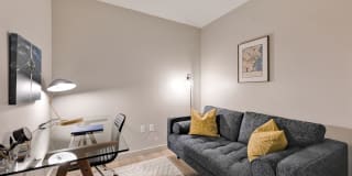 1550 on the Charles Gallery 6