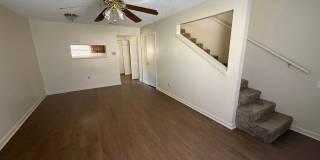 2BD 2.5BA CONDO WITH WATER INCLUDED Gallery 1