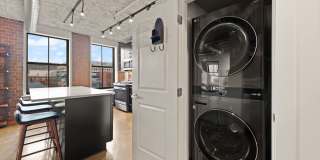 Fully Furnished Designer Loft with Parking & Monument Views! Gallery 35