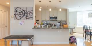 Charming 3 Bedroom-No Broker Fee Gallery 3