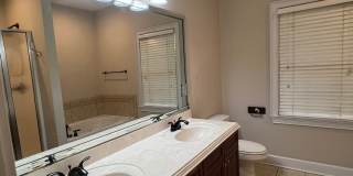 714 Berry Lane Gallery 16