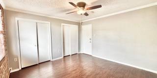 Three Bedroom Home with Spacious Bedrooms Gallery 12