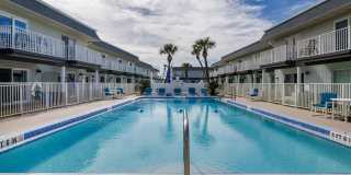 Pet-Friendly 2 story 2 bedroom/2 bath townhome across from beach Pet-Friendly 2 story 2 bedroom/2 bath townhome across from beach Gallery 1