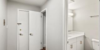 1443 Monroe Gallery 11