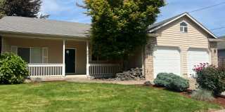 River Road Craftsman Style Home Gallery 1