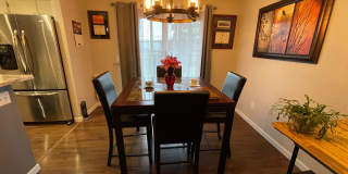 Spacious 3 Bedroom Home Close to Everything! Gallery 16