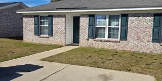 Cute two bedroom apartment for rent! Gallery 1