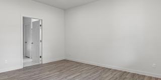 7704 Pacific Avenue Gallery 19
