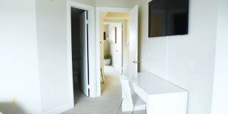 OCEAN VIEWS - 2BD/2.5BA Condo in the Heart of Oceanside Gallery 13