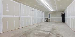 240 E Jefferson St Gallery 41