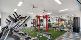 909 West Gallery 8