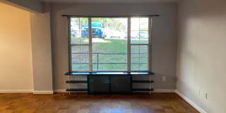 1300 N MEADE Street Gallery 8