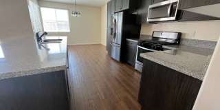 beautiful three bedroom home with sparkling pool in Visalia Gallery 4