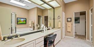 461 Desert Holly Drive Gallery 14