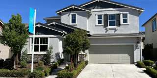 Live in Luxury in this Gorgeous Home Gallery 1