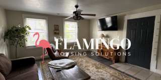 Cozy Gem City One-Bedroom Living Gallery 4