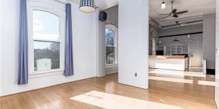 114 Main Street unit: 1A Gallery 22