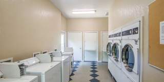 Laurel Pointe - Affordable Housing Gallery 20