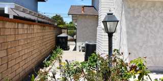 522 East Collins Gallery 60