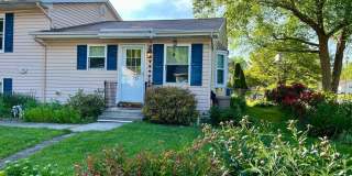 870 BROADFIELD DR Gallery 1
