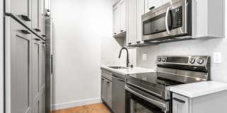 7223 Willoughby Ave Gallery 13