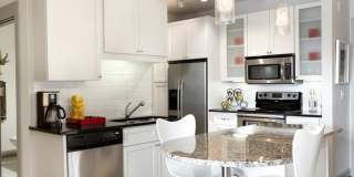 1610 West 5th Street Gallery 6