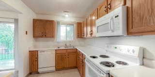 Colonial Village Gallery 23