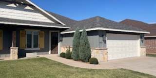 Executive Duplex Rental on Carrera! 3/2/2 Gallery 1