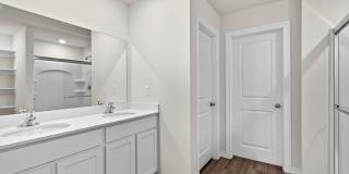 Gorgeous Home in Gentry! Gallery 17