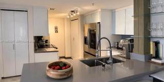 701 Brickell Key Dr # 1611 (A11982287) Gallery 1