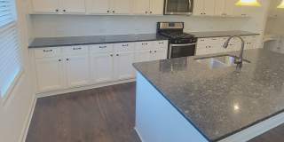 Spacious 4BR/.5BA Home in Steele Creek Gallery 3