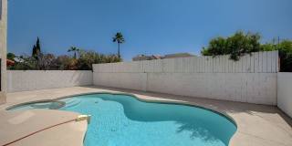 Furnished 4 bedroom home in the Lakes! Gallery 44