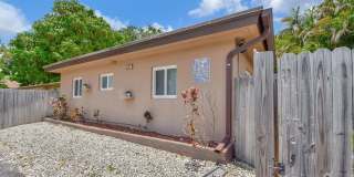 201 SE 23rd Street unit: 2 Gallery 15