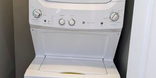 Frost Courtyard Apartments - Gallery 6