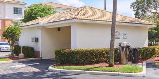 9112 Myrtlewood Circle W Gallery 27