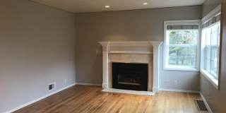 Available Now — A Rare NW Portland Gem with Space to Live, Work & Create Gallery 4