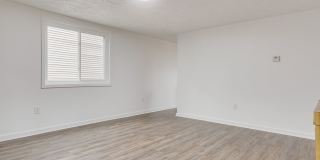 Available NOW - Private 2 Bedroom Home w/ Beautiful Updates! Gallery 5