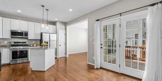 5011 WAPLE Lane Gallery 27