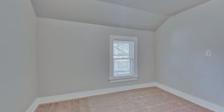 581 Mt. Vernon St Gallery 6