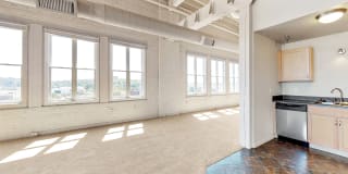 Lofts at 15th Gallery 7