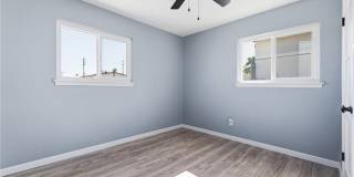 937 E Elizabeth Gallery 21