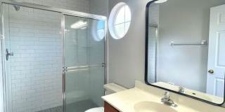 2642 Albion Avenue Gallery 44